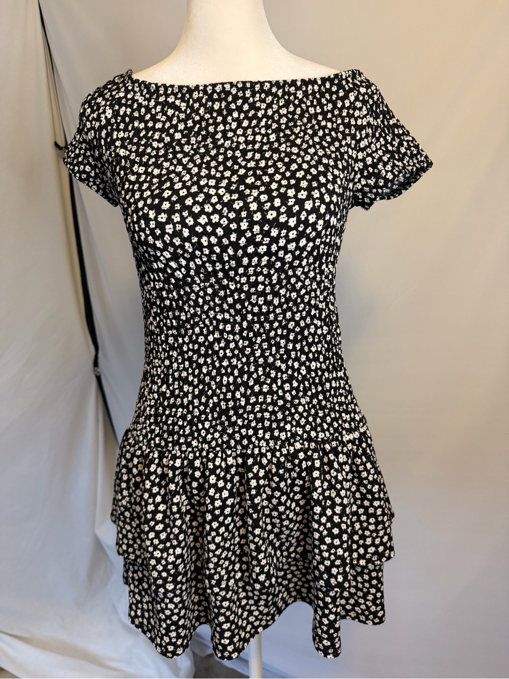 Zara Black & White Floral Short- Sleeve Smocked Dress